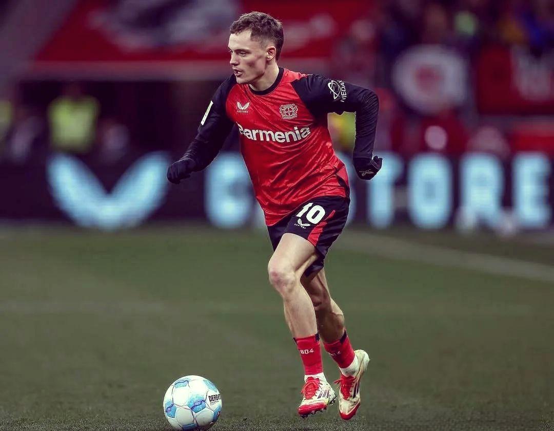 赛前德甲焦点战;法兰克福更衣室发声;震撼外界;年轻球员得到机会的简单介绍 赛前德甲焦点战;法兰克福更衣室发声;震撼外界;年轻球员得到机会的简单介绍