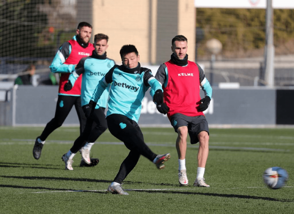 关于萨克拉门托国王内部会议纪要流出:窗口期造点机会,国王杯使命明确,高层口径保持一致的信息 关于萨克拉门托国王内部会议纪要流出:窗口期造点机会,国王杯使命明确,高层口径保持一致的信息