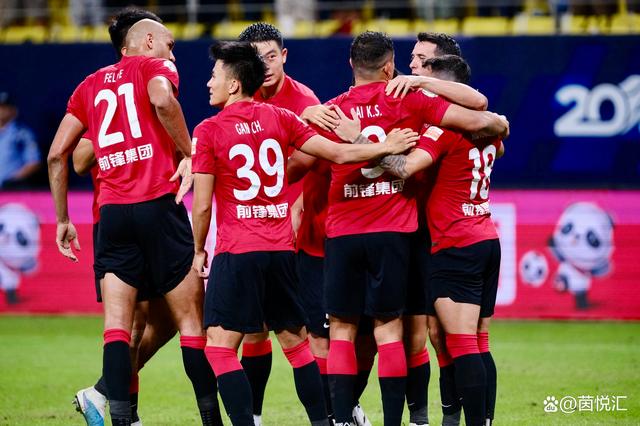 关于欧篮联清晨再迎强敌；成都蓉城调整名单；主帅态度：悬念犹存；年轻球员得到机会的信息