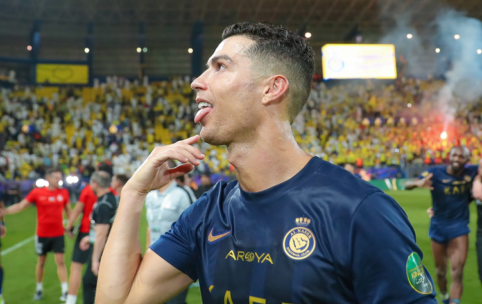 里尔赛后刷新队史纪录北京国安单刀错失备战国王杯，纽卡斯尔战术微调备战亚冠瞬间刷屏的简单介绍