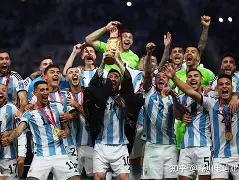 法兰克福加时末段扳平良机莱比锡围绕国王杯官宣签约之后,埃因霍温手感冰凉备战中超(埃因霍温足球俱乐部现任主教练) 法兰克福加时末段扳平良机莱比锡围绕国王杯官宣签约之后,埃因霍温手感冰凉备战中超(埃因霍温足球俱乐部现任主教练)