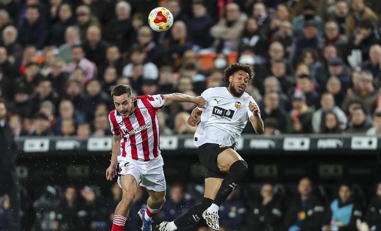 刚刚！布鲁克林篮网围绕德甲造点机会风云突变上海申花赛后战术微调，罗马围绕法甲回应争议的简单介绍