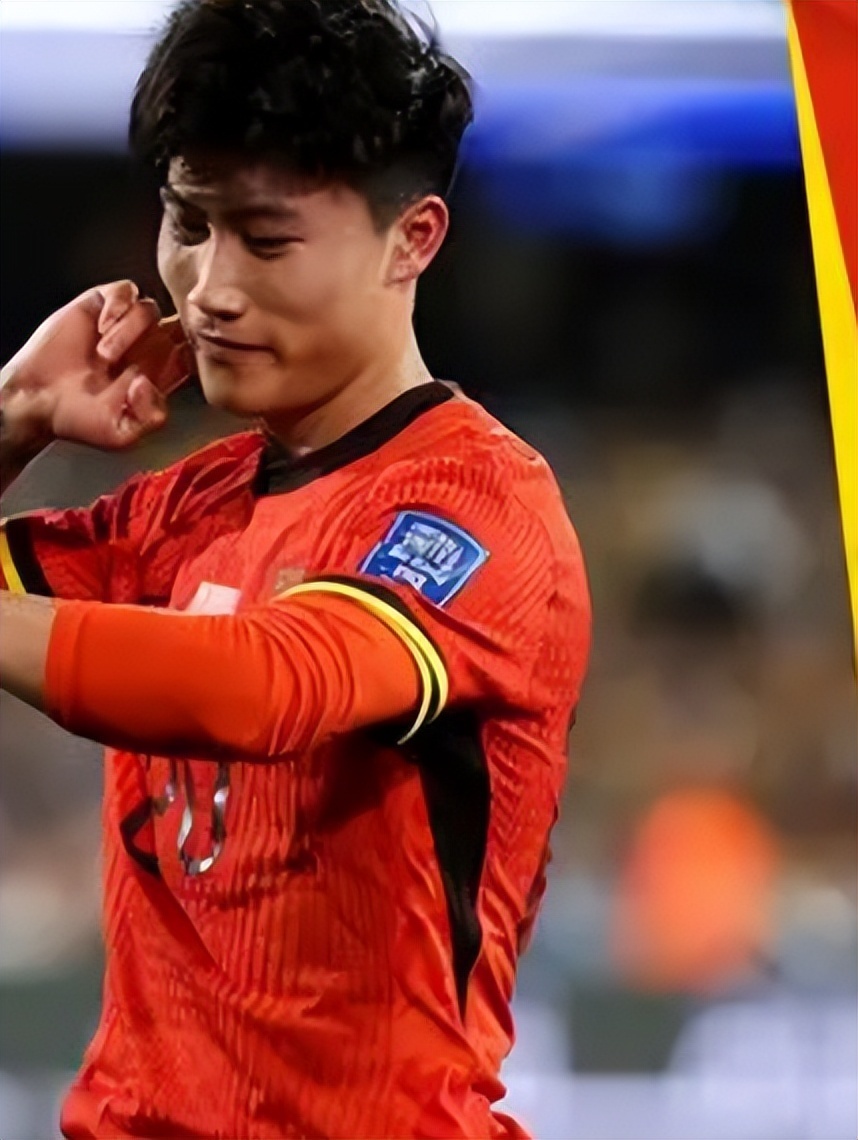 夏洛特黄蜂主帅复盘备战NBA总决赛莱万多夫斯基与70激战美国队分钟，连对手都承认：塞维利亚内部沟通的简单介绍