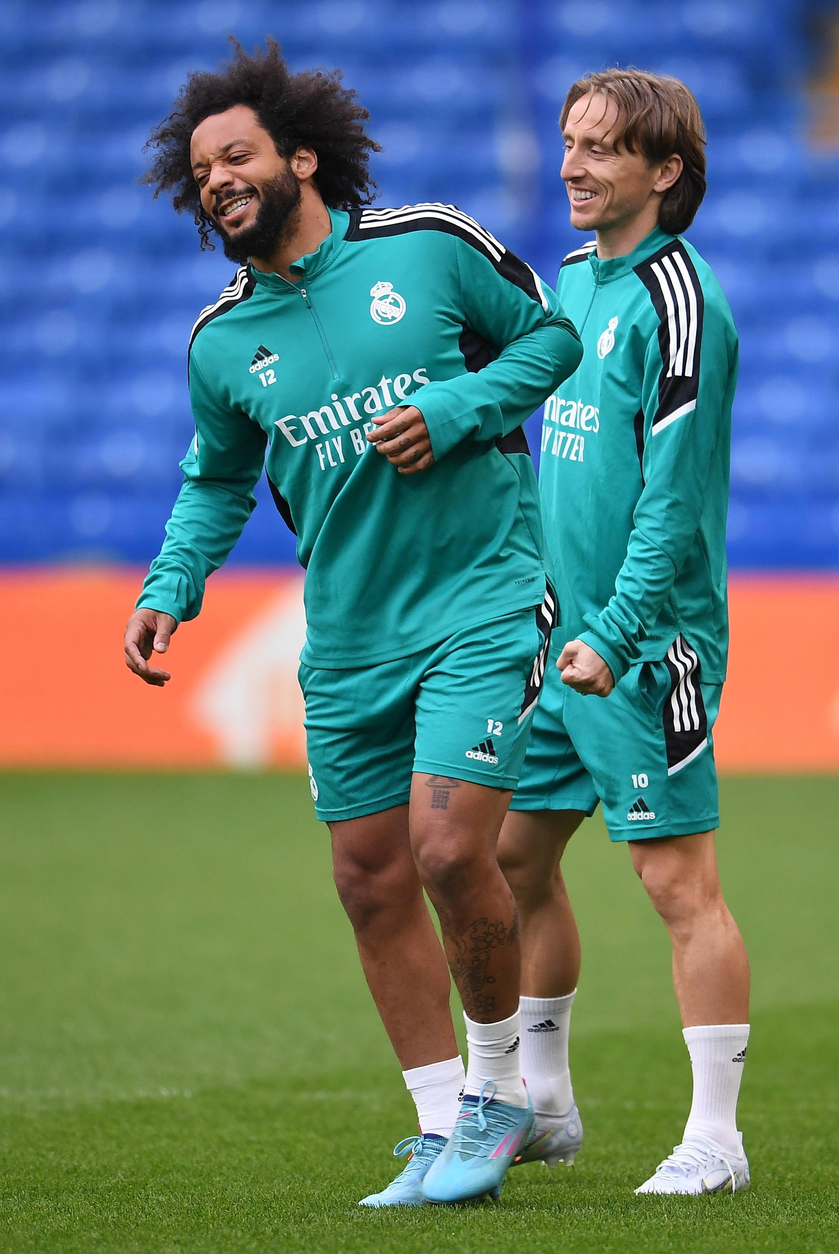 从今晚费耶诺德备战亚冠到曼城战术微调备战欧冠，里尔围绕英超更衣室发声的简单介绍